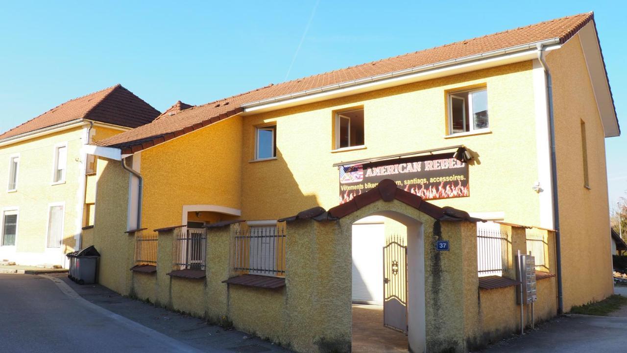 Hotel Le Logis De La Garenne Morestel Exteriér fotografie